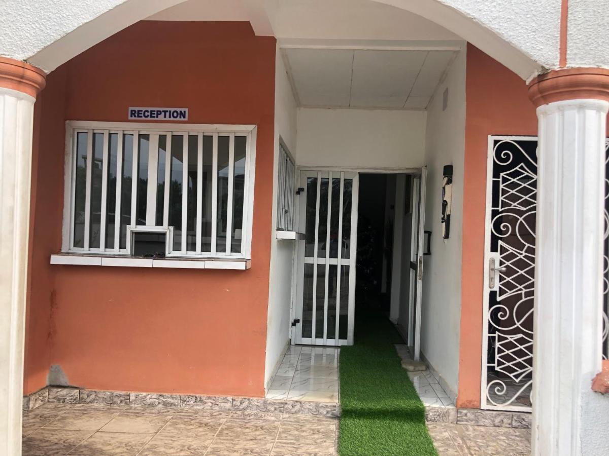 Hotel La Grace Kribi Esterno foto