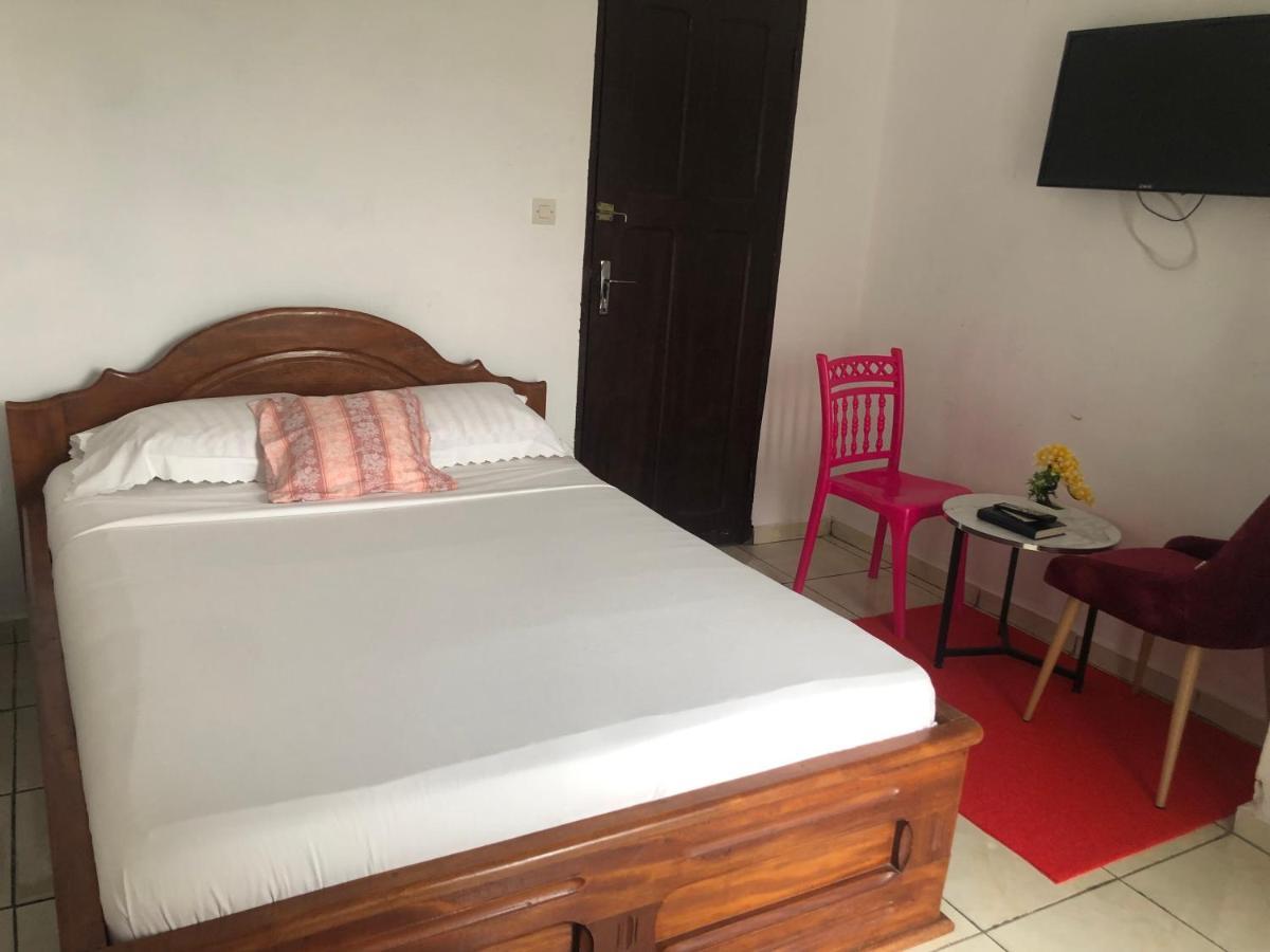 Hotel La Grace Kribi Esterno foto