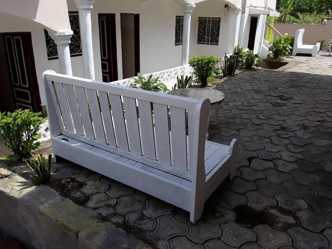 Hotel La Grace Kribi Esterno foto
