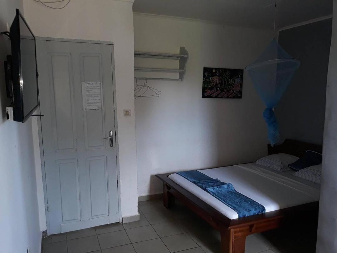 Hotel La Grace Kribi Esterno foto